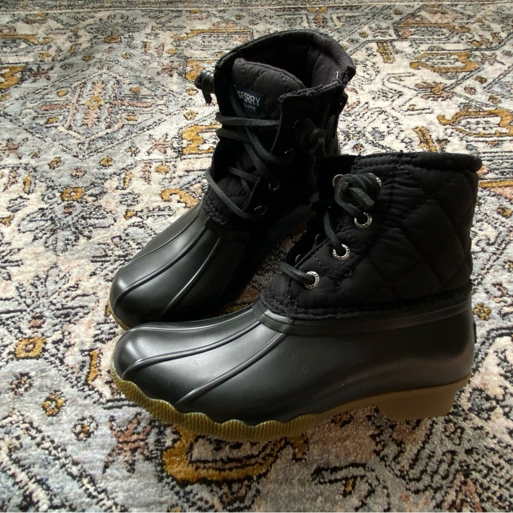 Sperry Unisex snow boots (NWOT)